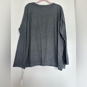 NEW WITH TAGS/95% polyester/5% spandex. New with tags, size M